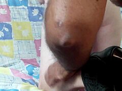 the dildo couldn't enter the wife's pussy on the sofa