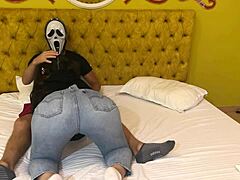 Ghostface Gets Free Blowjob for Halloween
