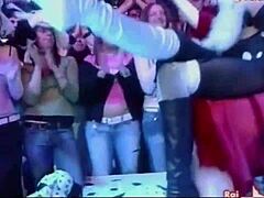 giorgia palmas does a fun dance on cdlive with european spanish italian vibes 😊