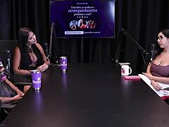 Renatinha Melo loses control with gringo in swing house