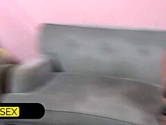 टेलर वेन और एंजेलिना वैलेंटाइन कॉक सक्सिंग में कॉम्पिट करती हैं!