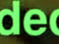क्या ये सेक्सी मिल्फ लंड चूसने और काउगर्ल राइड करने में कमाल नहीं है, जब तक उसके मुंह में कुम भर न जाए?