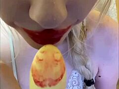 I can't resist Elza Kom's sexy dance in lingerie, her lips on me drive me wild