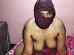 MAKE-UP GUY FUCKS HOT INDIAN MODEL CLIENT HARD AT HOME!