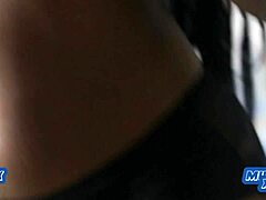 Ebony slut takes raw missionary fuck for rent