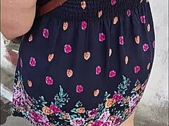 Madura Culona In Skirt On Lima Streets