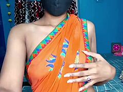 indian girl performs in live video with sexy cultural elements