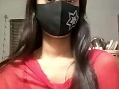 Indian girl live sex video!