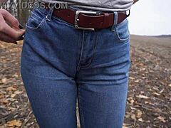 milf teases big cameltoe in jeans outdoors!