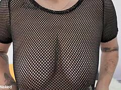 Sporty model flaunts plump cameltoe and big natural boobs at gym