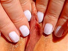 Maturemons Close Up Yoni Massage