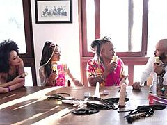 Eram conhecidos como pessoas que curtiam o meio liberal mas depois entraram no porn� e as primeiras chamadas - casal black rj sheer red