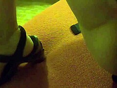 i suck that big cock and get a facial from the stud.