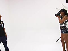 फोटोशूट स्टेमी हो गया इंटेंस एक्सएक्सएक्स एक्शन से रियल क्विक