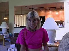 Feeling the passion as best friends share wet pussy