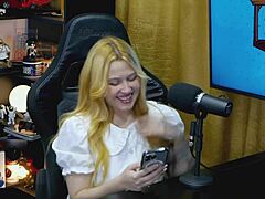 viamm’s rating ruan’s huge rod, did she like it? 😏