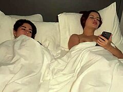 सोती हुई