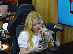 viamm’s rating ruan’s huge rod, did she like it? 😏