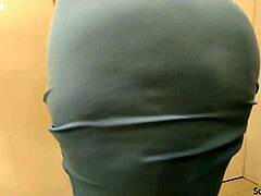 coroa without panties explodes with desire