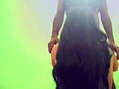 मैंने अपनी 18+ युवा बीवी को उठाया और डॉगीस्टाइल में जोर से चोदा