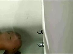 Ana Miller and Ktal flashing in the bath together 😍