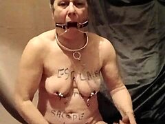 2025 02 18 esclave f autoseance ecarteur de bouche uro et coups de ceinture