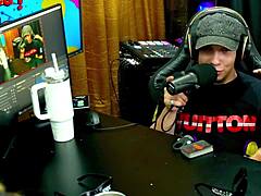 The 18-Year-Old Slut Showed Her Sweaty Pussy, What Would You Do With This Hot One - Bruna Lambertini