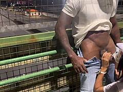 i fodi a safada em plena avenida em movimento e quase fomos pegos video completo