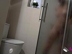 लेडी मेडुसा ट्यूटर को चोदती है