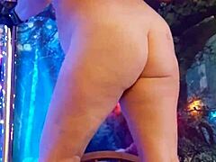 Hotwife Pussy Dancing