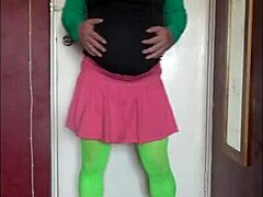 Bisexual Crossdresser Sucks Cock