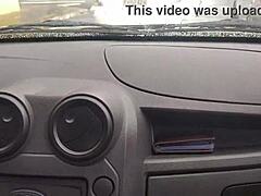 Boquete delicioso no carro