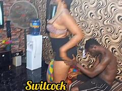 Seductive deepthroat seduction!