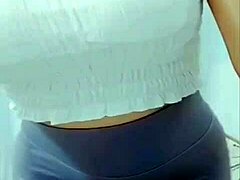 Asian Chick Grooves!