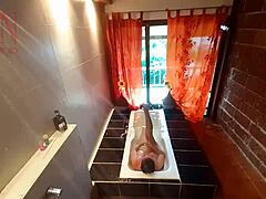 Shower Shaving Voyeur