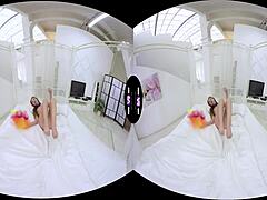 vr naked sweetie