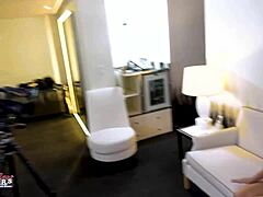 brunette pussy vibro